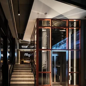 Bespoke Shinjuku 3*, Tokio Japón