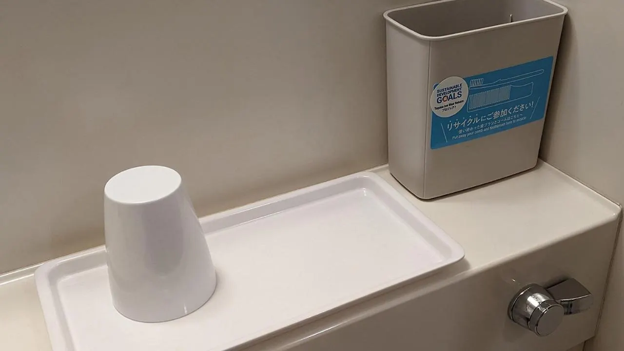Toyoko Inn Shin-Osaka Chuo-Guchi Honkan 3*, Osaka Japón